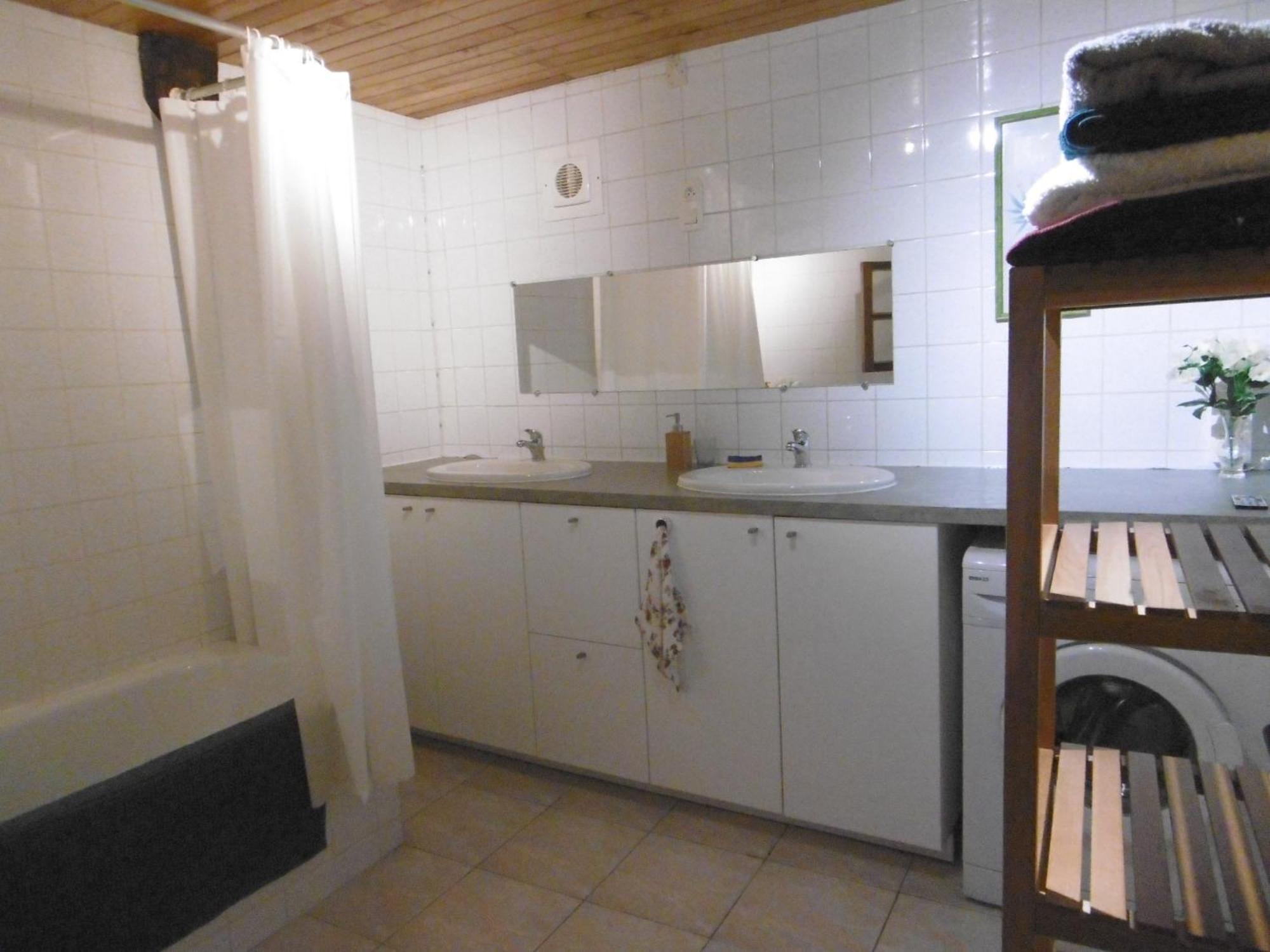Maison Cosy Et Conviviale, Le B7 Besset 외부 사진